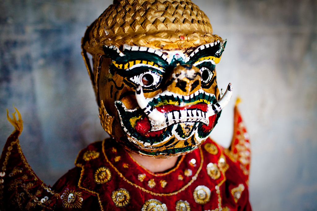 IMAGE: http://mrs-h.smugmug.com/Travel/Cambodia-2010/IMG4230/860310571_mQBX2-XL.jpg